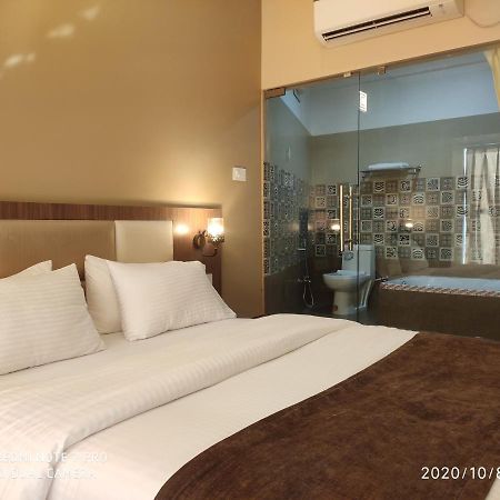 The Pearl Hotel Пури Екстериор снимка