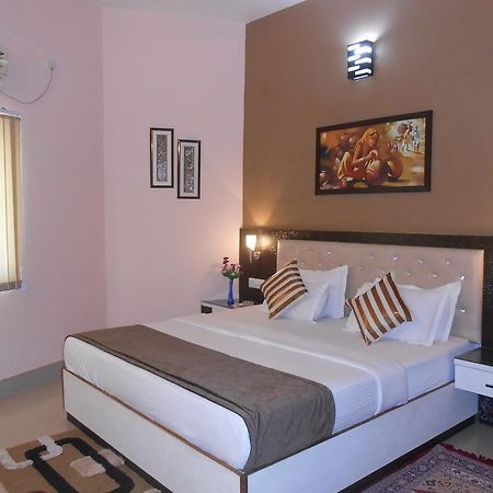The Pearl Hotel Пури Екстериор снимка