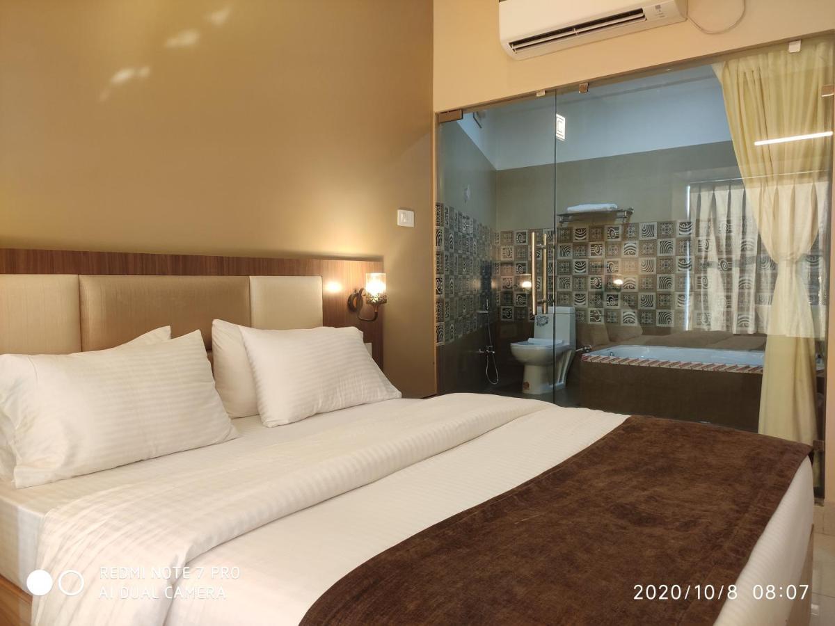 The Pearl Hotel Пури Екстериор снимка
