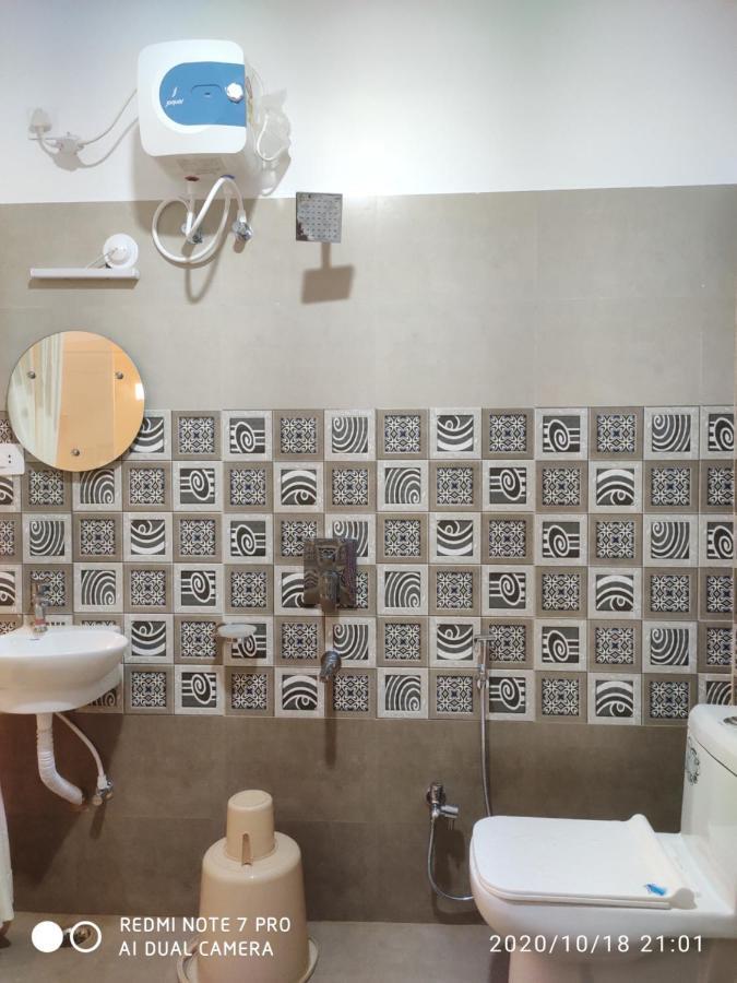The Pearl Hotel Пури Екстериор снимка