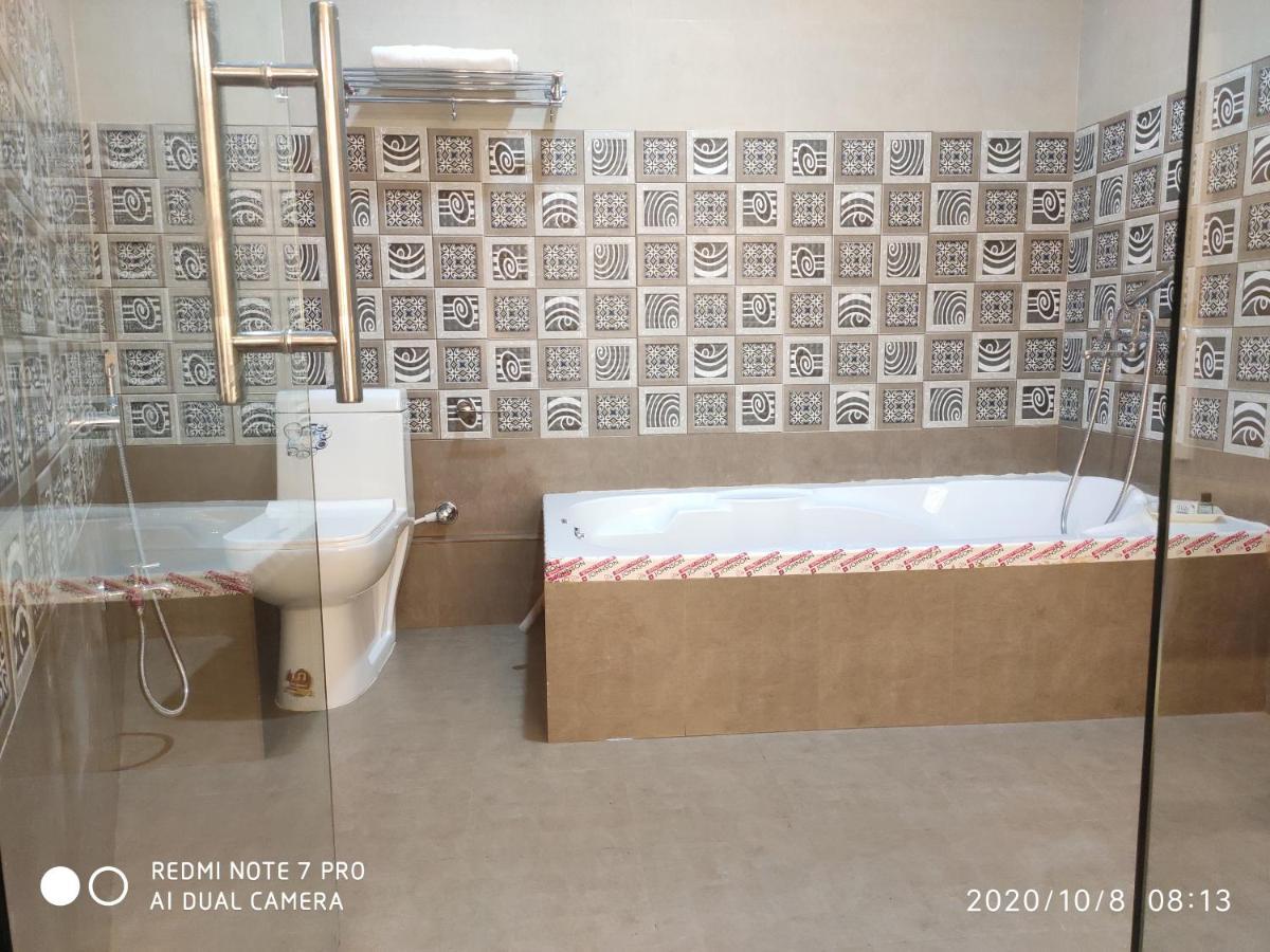 The Pearl Hotel Пури Екстериор снимка