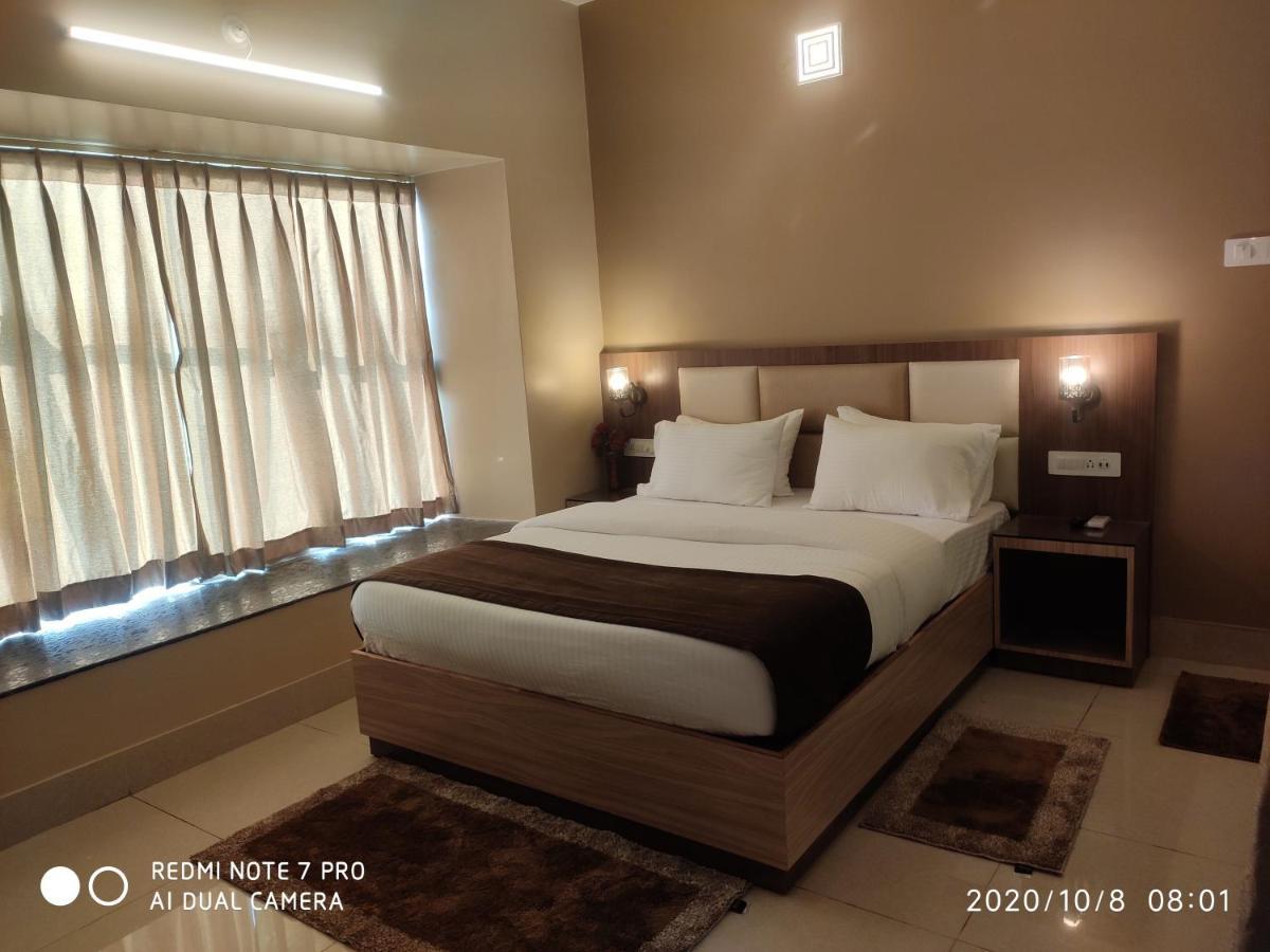 The Pearl Hotel Пури Екстериор снимка