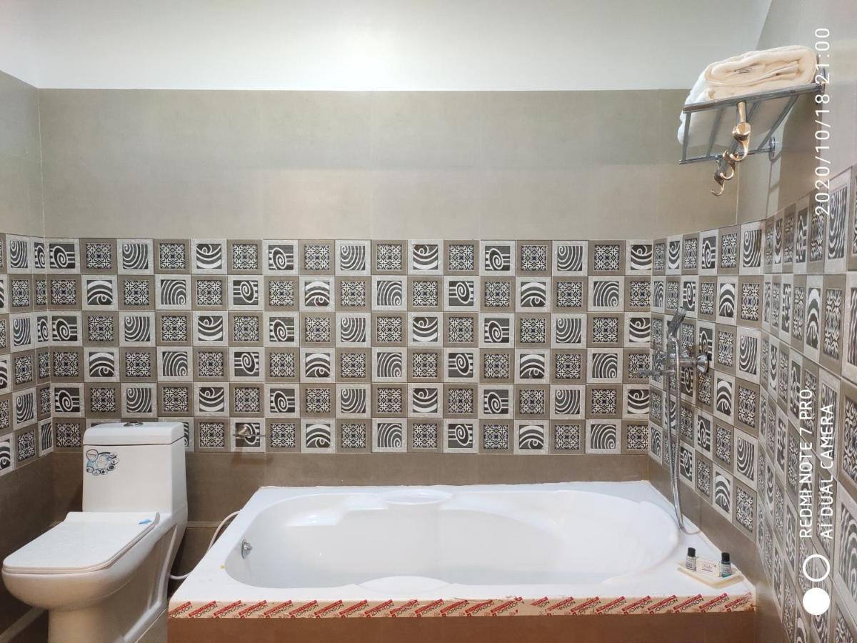 The Pearl Hotel Пури Екстериор снимка
