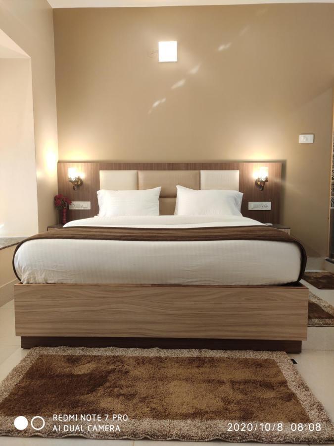 The Pearl Hotel Пури Екстериор снимка