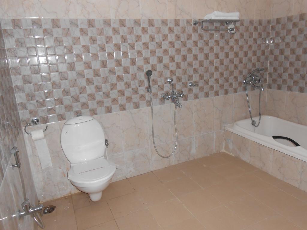 The Pearl Hotel Пури Екстериор снимка