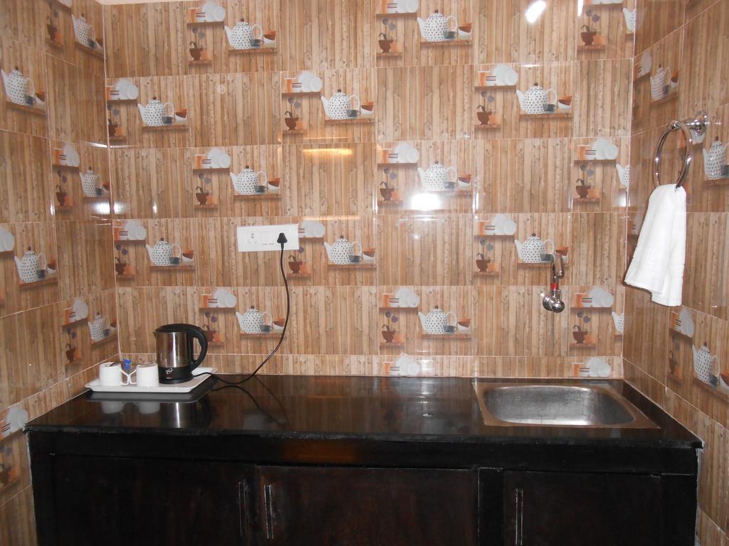 The Pearl Hotel Пури Екстериор снимка